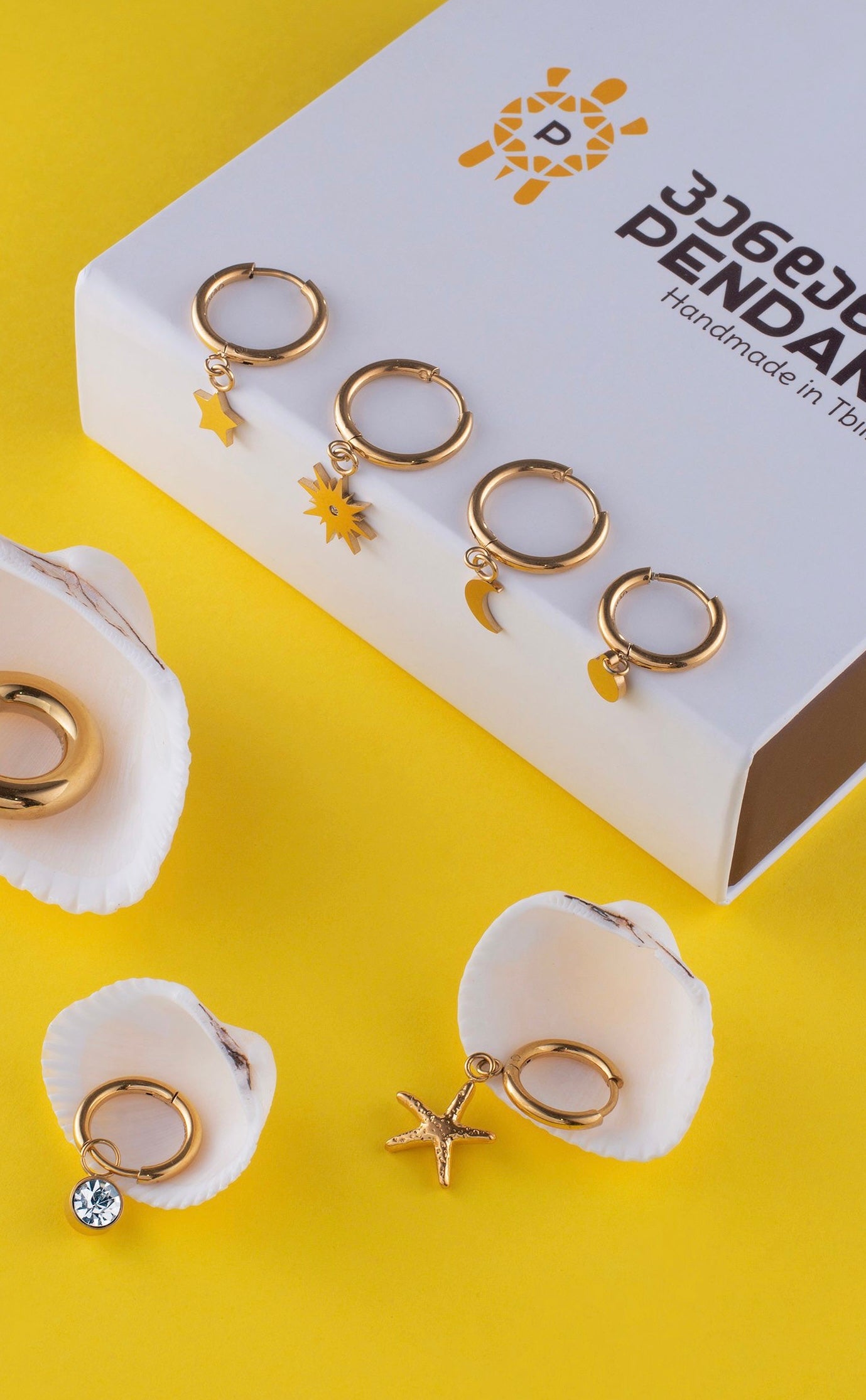 Women's earring