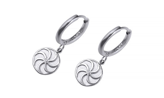 ქალის საყურე