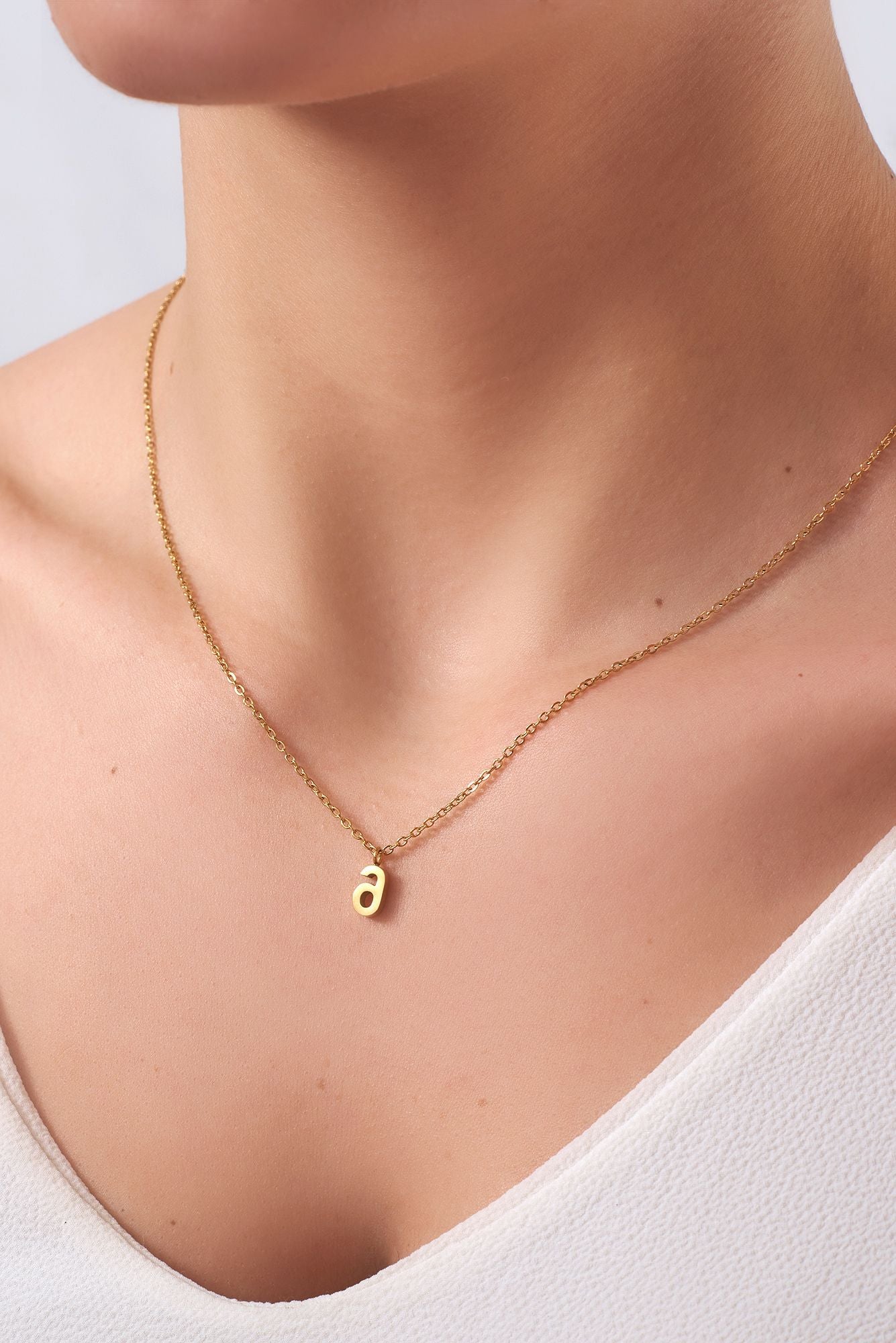 Heart necklace wwith მ