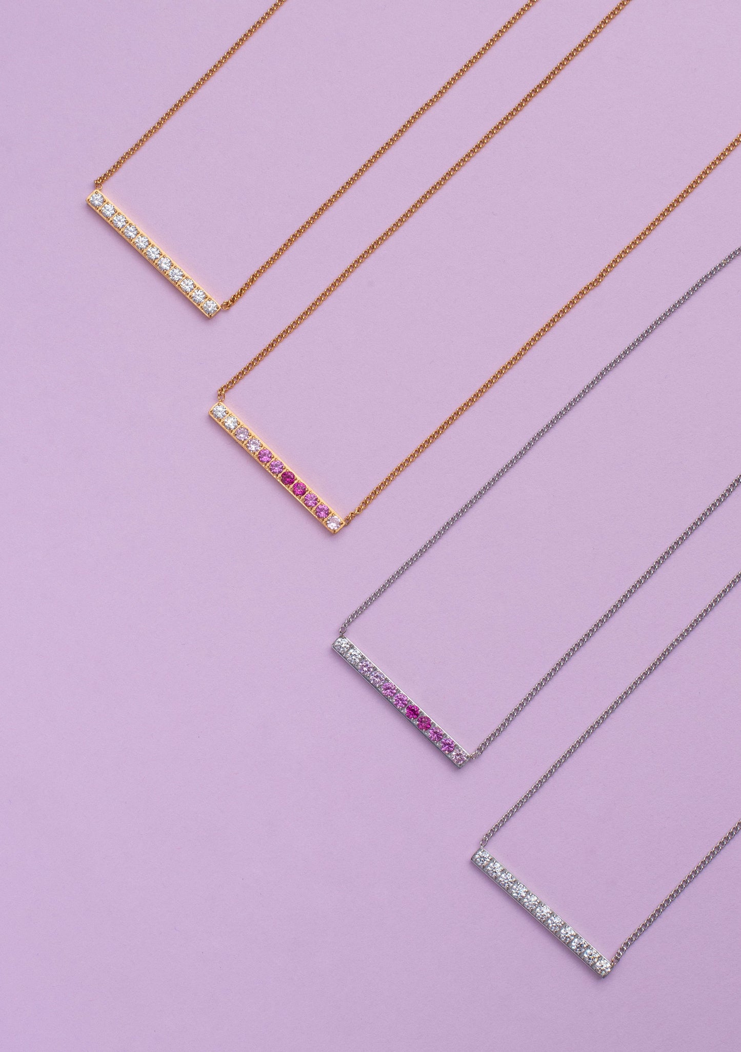 Necklace with straight detail and colored zircons